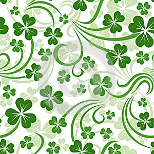 Vector seamless background with shamrock.