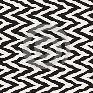 Vector Seamless Black and White Rounded Rough Hand Painted ZigZag Lines Pattern