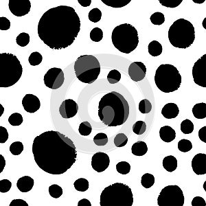 Vector seamless hand draw polka dot brush black and white pattern