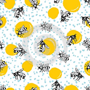 Vector seamless hand drawn honey bee pattern.