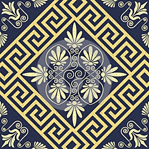 Vector Seamless vintage gold Greek ornament (Meander)