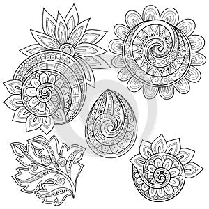 Vector Set of Monochrome Contour Floral Doodles