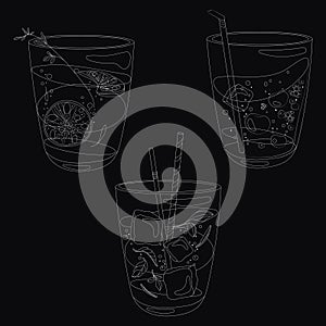Vector set of summer cooling drinks with fruits. Collection of stylized alcoholic cocktails in glasses. Black and white