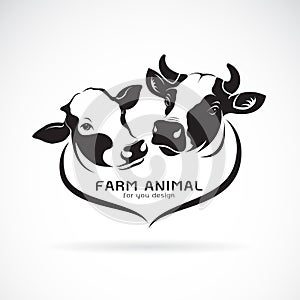 Vector of two cows head design on a white background. Animals farm. Cows Icon or logo. Easy editable layered vector illustration