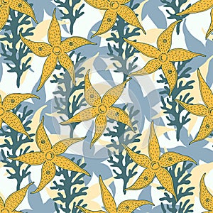Vector underwater repeating pattern. Seamless seaweed and sea star background. Textile swatch
