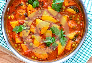 Vegan Indian curry- aloo matar