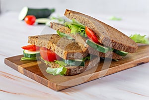 vegan sandwich with wholemeal bread