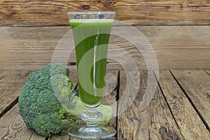 Vegetable and liquefied broccoli