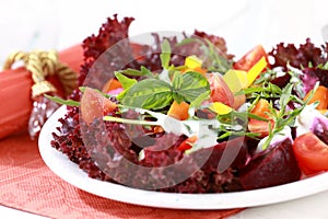 Vegetable salad with beetroot