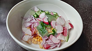 Vegetable salad in a bowl of time laps