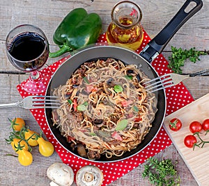 Vegetables, beef and noodles skillet with mushrooms