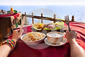 Vegetarian dishes near the ocean