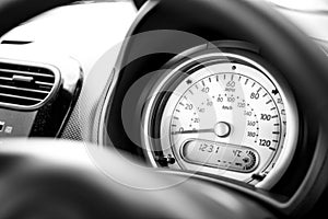 Vehicle dashboard gauge - speedometer - speed in mph