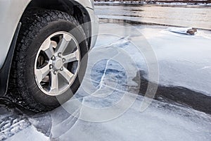 Vehicle drives onto thin ice