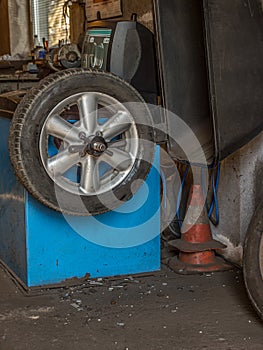 Vehicle wheel attached to balancer