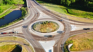 Vehicles Travel Around Roundabout in Realtime