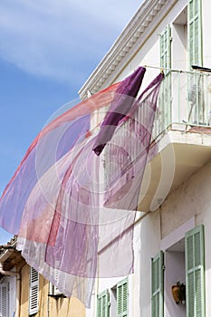 Veiling flying at a Balcony