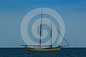 Velero vintage old sailing ship photo