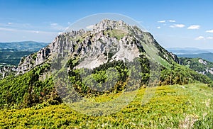 Velký Rozsutec v pohoří Malá Fatra na Slovensku