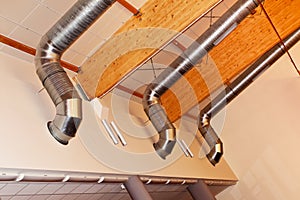 Ventilation and air-conditioning metal ducts.