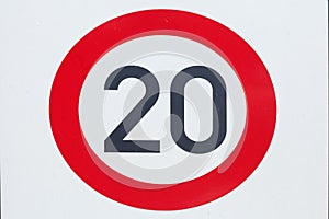 Verkehrsschild Tempo 20-Zone, ZulÃÆÃÂ¤ssige hÃÆÃÂ¶chstgeschwindigkeit photo