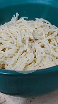 vermicelli in a green plate food