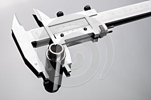 Vernier caliper and cylindrical part