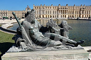 Versailles Palace, Reflecting Pool and Sculpture