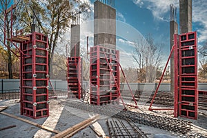 Vertical formwork panels on the construction