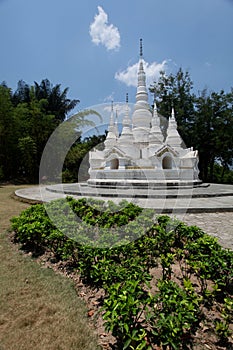 Vertical shot of an isolated Pagoda in Jinghong, China under the cloudy sky