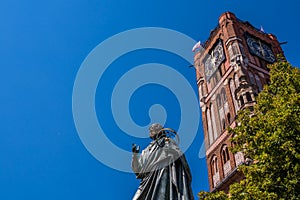 Vertical shot of Nicolaus Copernicus Statue in Torun, Poland