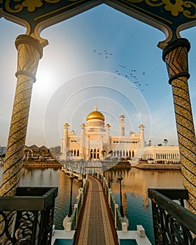 Vertical shot of Omar Ali Saifuddien Mosque, Brunei