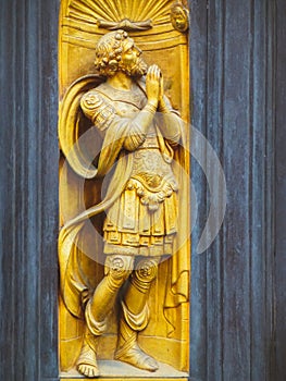Vertical shot of a religious statue in Florence Italy