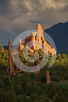 Vertical shot of the rocky cliffs in the Garden of the Gods in Colorado Springs on a sunrise