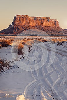 Vertical shot of a sandstone formation of Navajo Nation\'s Monument Valley Park in Arizona, US