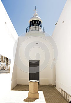 Vertical shot of a white building in the Serra Gelada Natural Park, Spain