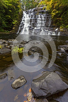 Vertical view of Barberville Falls during fall