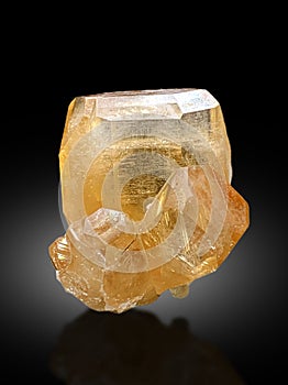 very beautiful sherry colour topaz crystal mineral specimen from skardu Pakistan
