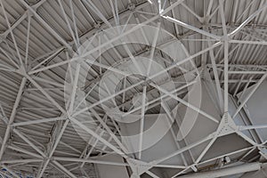 Very Large Array engineered structure supporting a large dish with trusses