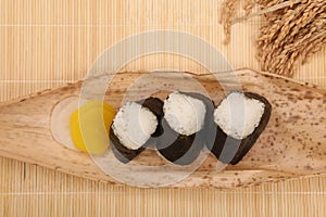 It is a very popular food in Japan. It is also called `omusubi` or `nigiri-meshi` and is often used for lunch boxes.