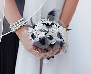 Very uncommon beautiful stylish concept bridal bouquet with black feathers