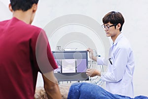 Veterinarian doctor working