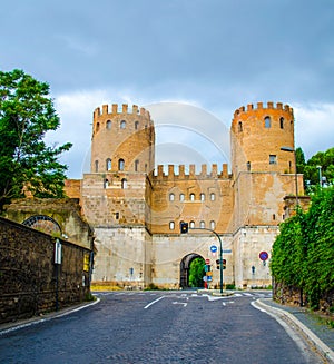 via appia used to be important trade route for antique merchants in ancient rome, nowadays leads thourgh fields among