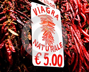 Viagra naturale, bunch of red hot chilli pepper