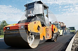 Vibration Compactor at asphalt