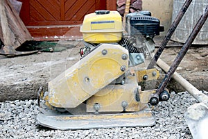 Vibration machine and pavement