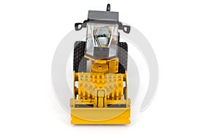 Vibratory soil compactor