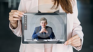 video coaching online expert business man tablet