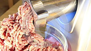 Video cooking minced meat with an electric meat grinder