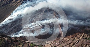 Video of a fire in the Peruvian Andes in Urubamba, Cuzco.